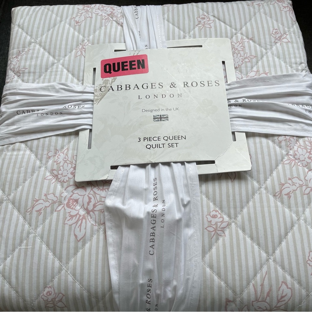 NEW Cabbages & Roses London Queen Quilt Set in Brigette Blossom Linen